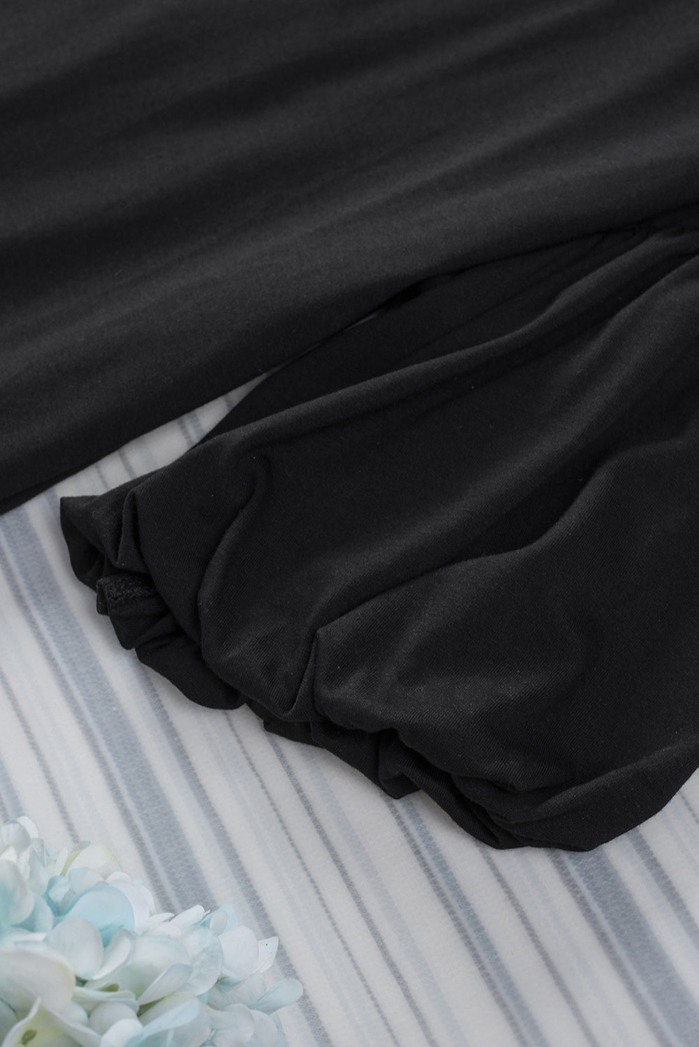 White Solid Color Casual Bubble Sleeve Blouse